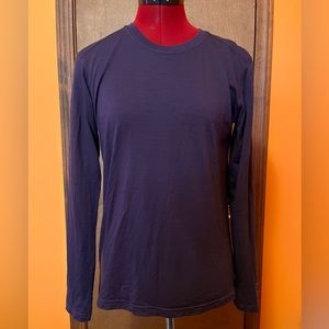 Women’s purple 100% Merino wool base layer large